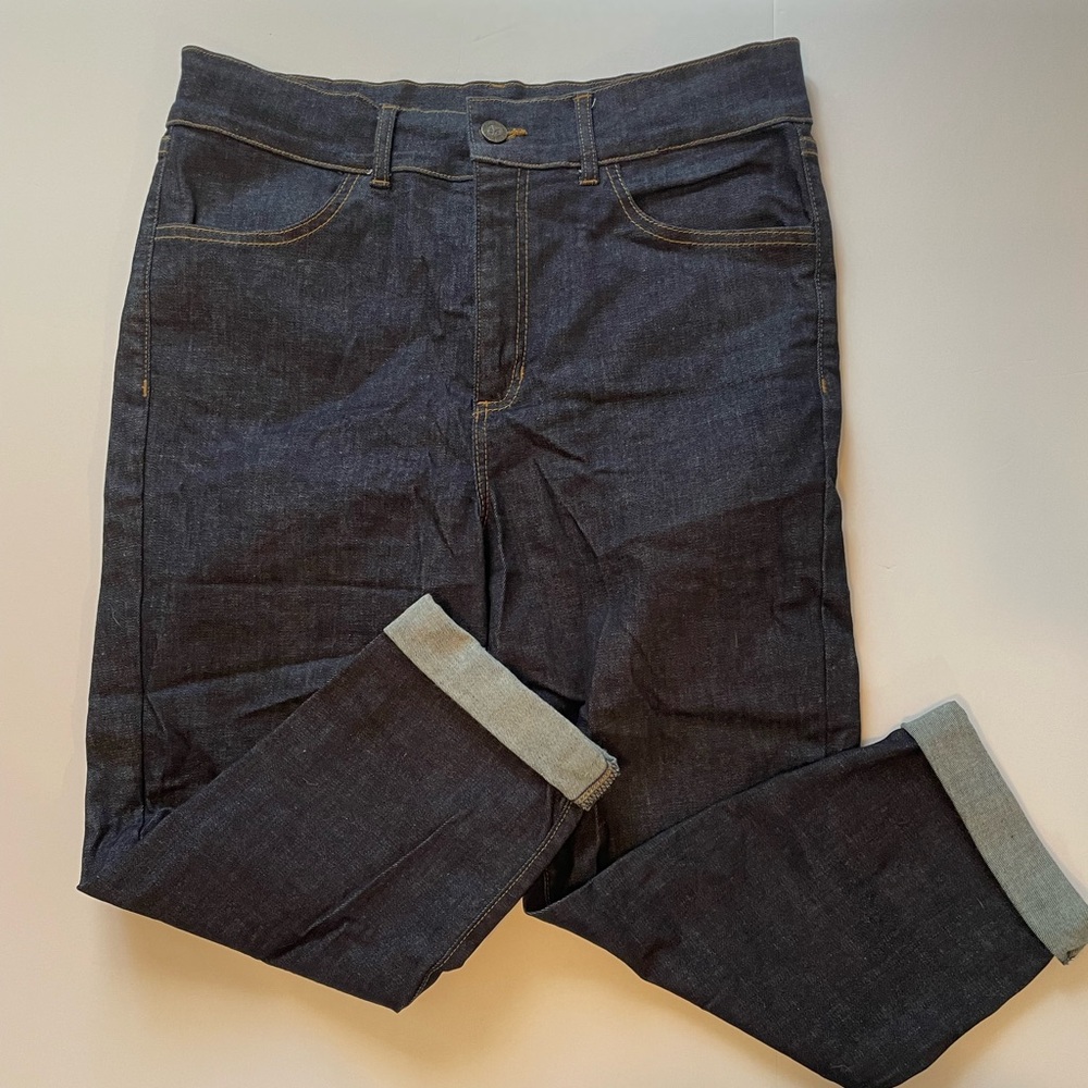 Love Your Body by Laura Byrnes Size 33, 4 pocket Jeans High Waisted Capri NWOT